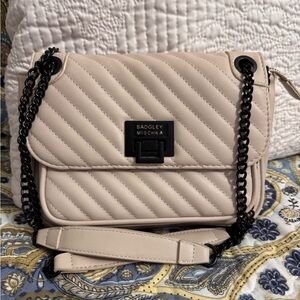 Badgley Mischka Cream Quilted Crossbody Bag